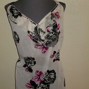 Avenue flouncy tank with bead detail